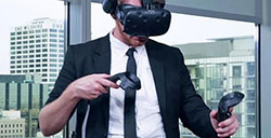 男子带VR眼镜破纪录：戴25小时中间呕吐N次