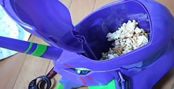4D电影宣传出新招推EVA限量爆米花桶